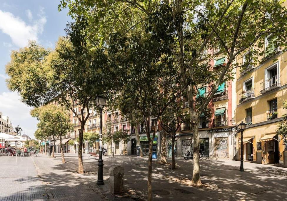Estudio Lavapies Cerca De Anton Martin Madrid Buitenkant foto