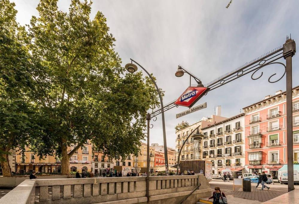 Estudio Lavapies Cerca De Anton Martin Madrid Buitenkant foto