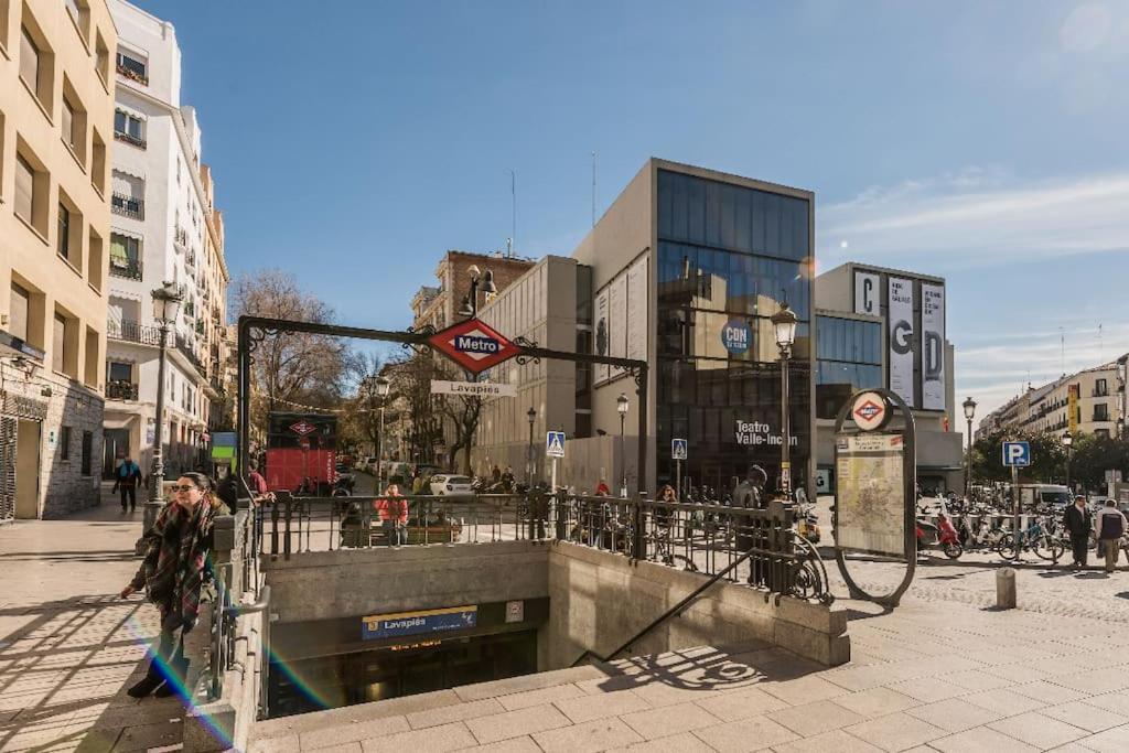 Estudio Lavapies Cerca De Anton Martin Madrid Buitenkant foto